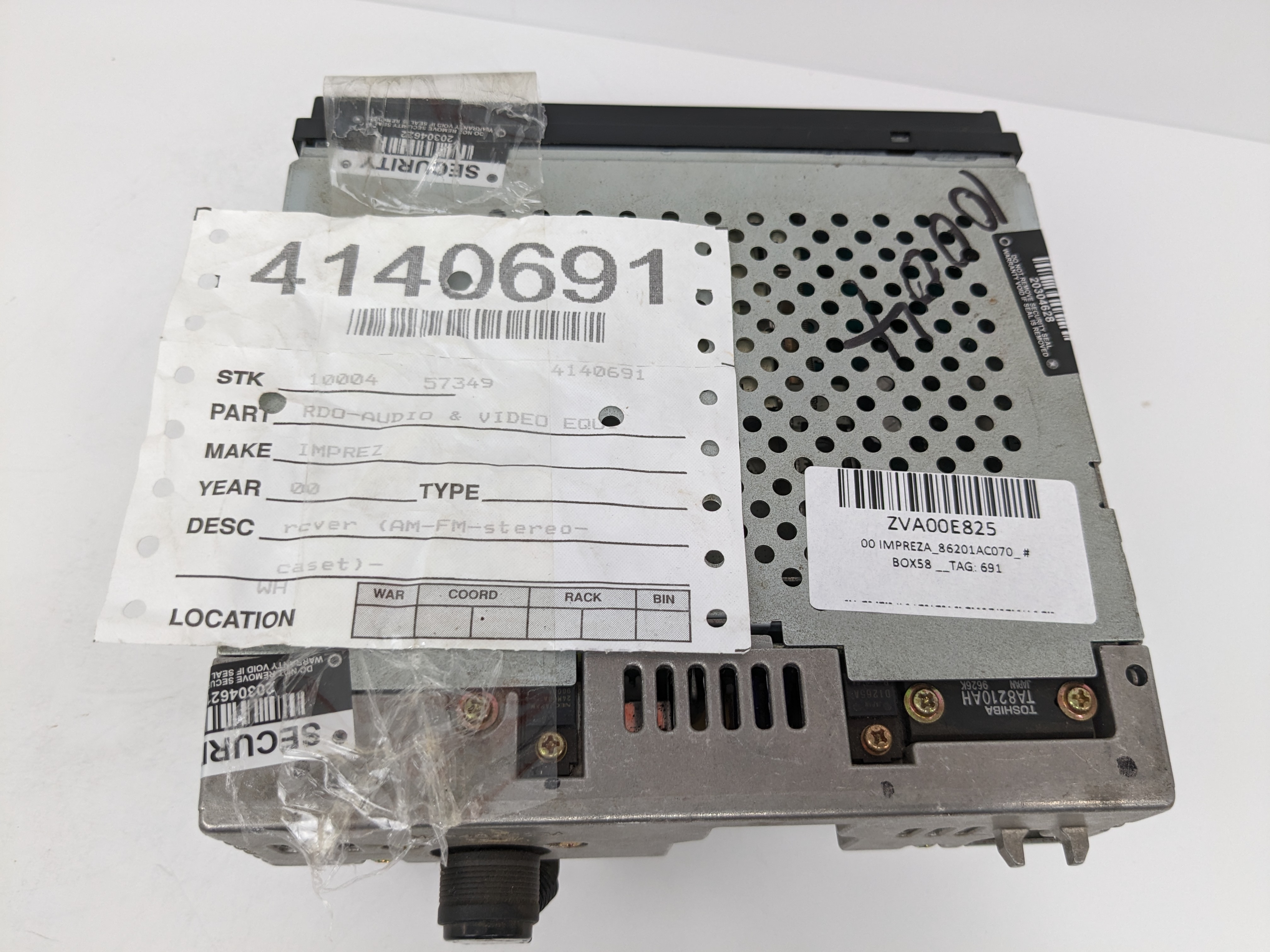 95-99 Subaru Legacy 97-01 Impreza Radio Stereo Cassette Player CD